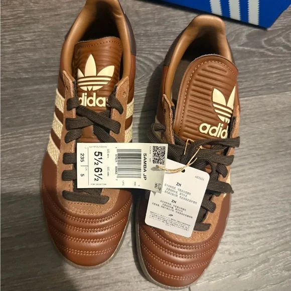adidas Originals Brown and Cream Sneakers - Picture 11 of 15